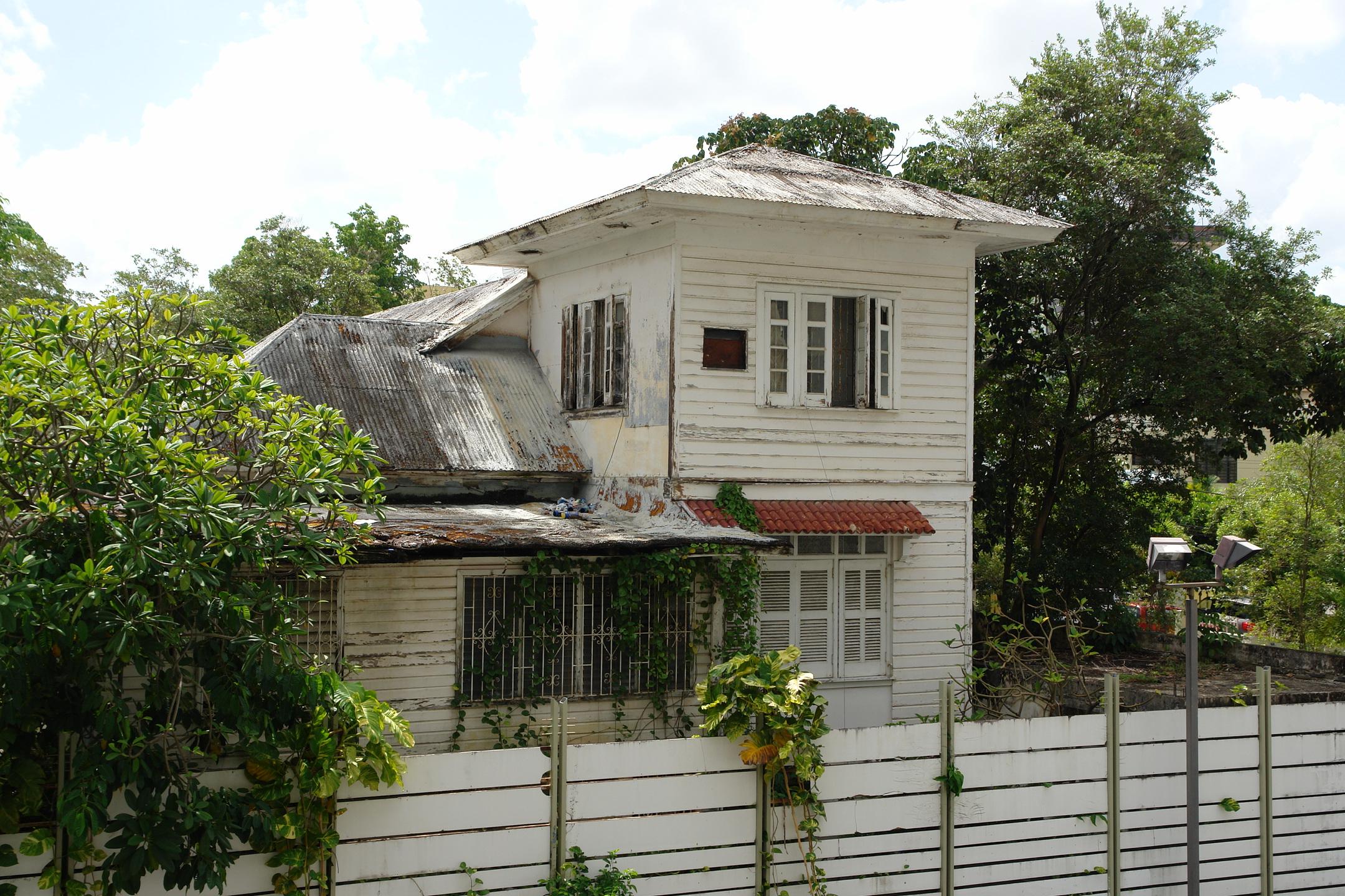 Casa en la calle McKinley 665 - San Juan (Miramar) - 2011 00005